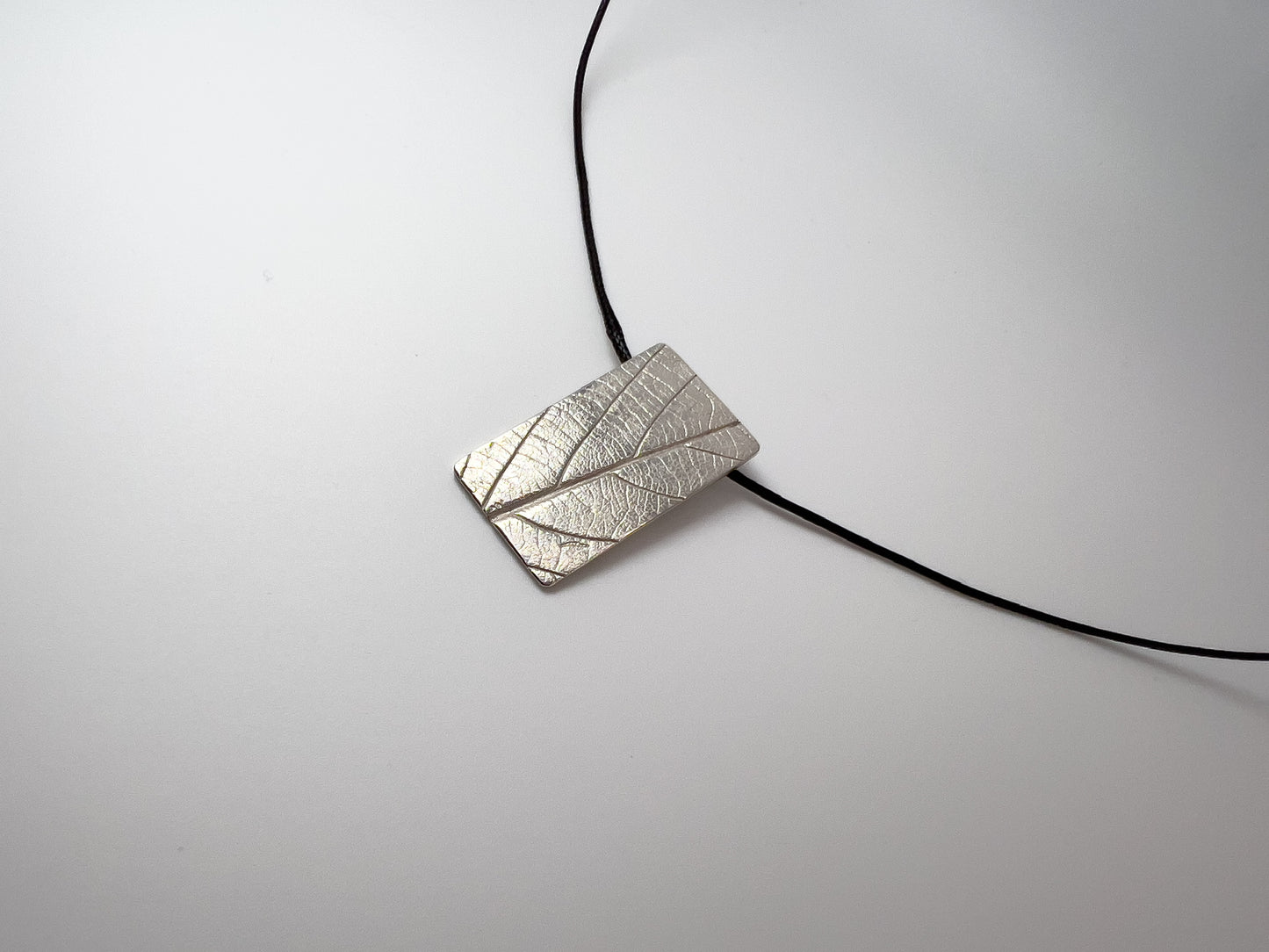 No-21. Silver Leafprint Pendant