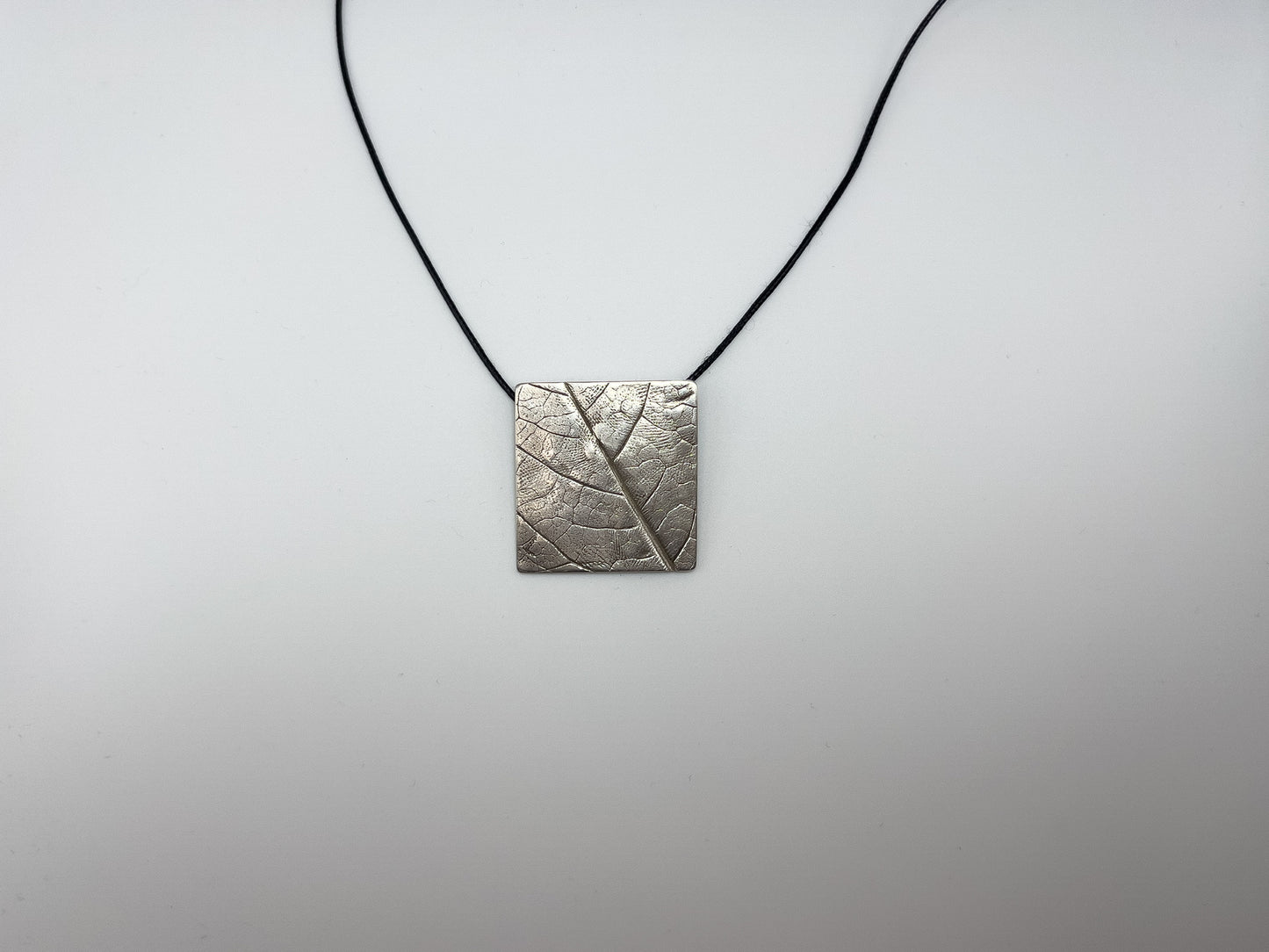 No-34. Silver Leafprint Pendant