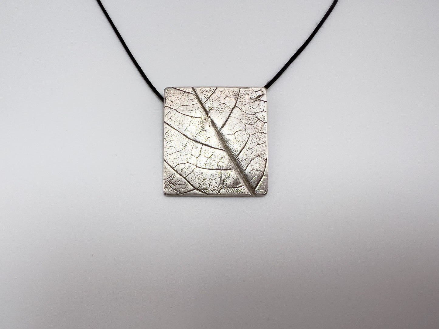 No-34. Silver Leafprint Pendant