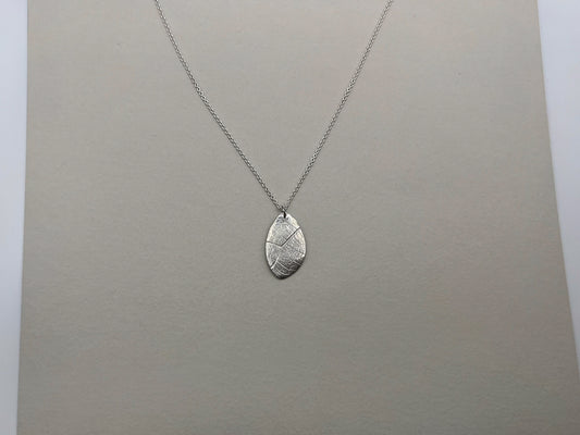 No-72. Maple Pendant